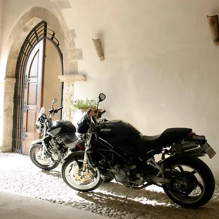 Monastero Fortezza Di Santo Spirito Hotell 3*
