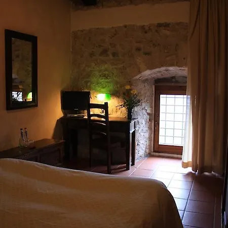 Hotell Monastero Fortezza Di Santo Spirito Fossa