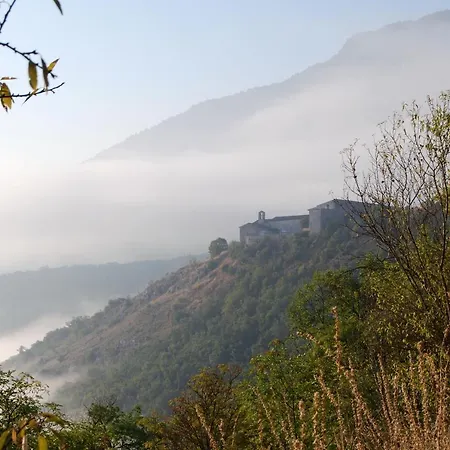 Monastero Fortezza Di Santo Spirito Hotel Fossa