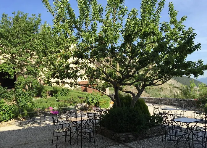 Monastero Fortezza Di Santo Spirito Fossa