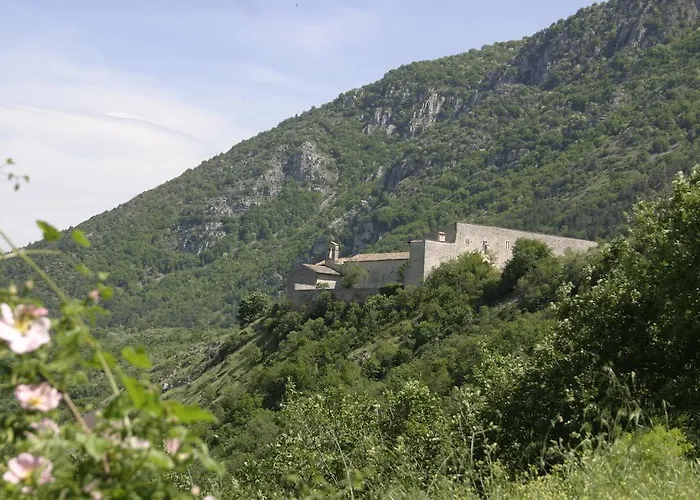 Отель Monastero Fortezza Di Santo Spirito Fossa