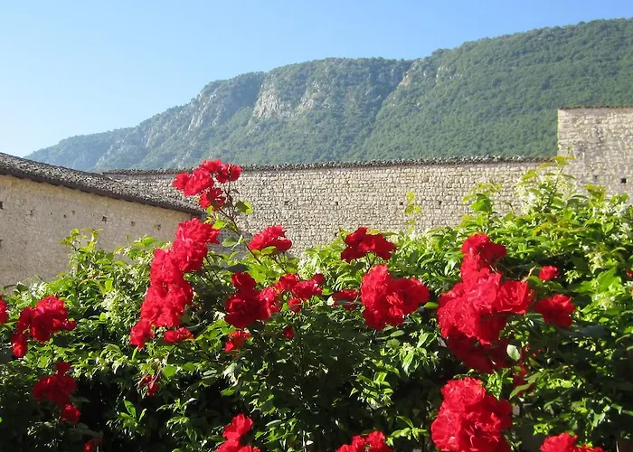Отель Monastero Fortezza Di Santo Spirito Fossa